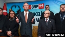 CHP Genel Başkanı Özgür Özel Tunceli İl Başkanlığını da ziyaret etti.