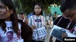 Biểu tình tại Yangon, Myanmar, ngày 16/9/2018 đòi trả tự do cho hai nhà báo Reuters Wa Lone và Kyaw Soe Oo bị cầm tù.