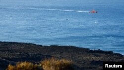 29 Eylül 2024 - Bir kurtarma teknesi, İspanya'ya ait El Hierro adası açıklarında arama yapıyor.